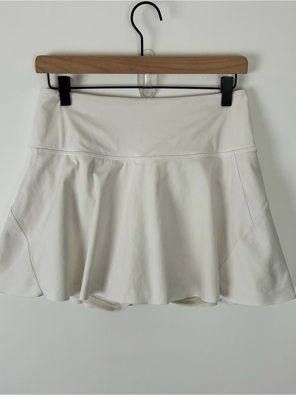 Athleta White Ace 13.5" Tennis Skort Outdoors Sporty Athletic Minimalist S